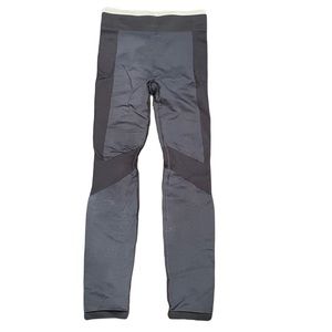 Cos quick dry seamless compression fit active leggings gym workout Size Small